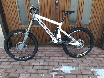 Lapierre DH-230 - 2