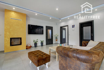 Na predaj 4- izbový rodinný dom s dvojgarážou a záhradným do - 2