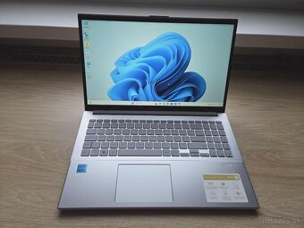 ASUS VivoBook Go 15 E1504 i3-N305,15.6 FHD,8GB/512GB,zaruka - 2