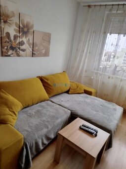 MAXFINREAL ponúka na predaj krásny 2 izbový byt v Nových Zám - 2