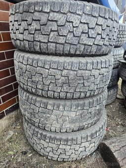 Pirelli Scorpion 265/65 r17 - 2