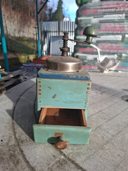 Mlynček na kavu - 2