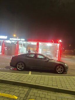 Tesla model s85p performance free supercharging - 2
