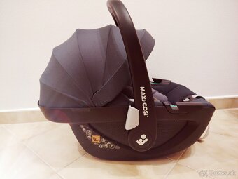 Maxi Cosi Pebble 360 + Family fix - 2