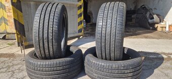 Pirelli scorpion 265/50/R19 - 2