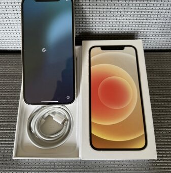 iPhone 12 64GB - 2