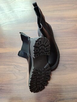 Dámske kotníkové čižmy - 2