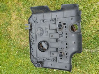 Kryt motora - 2