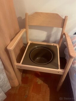 Toaletná stolička pre seniorov - 2