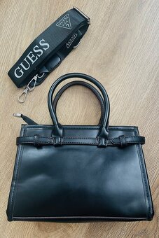 Kabelka Guess - 2