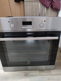 Vstavaná rúra ELECTROLUX - 2