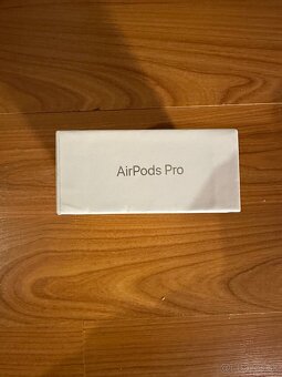 Apple AirPods Pro 2 - 2