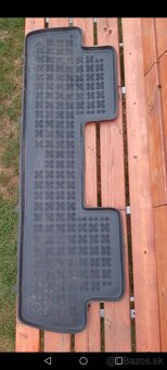 Gumové rohože PEUGEOT 5008 - 2