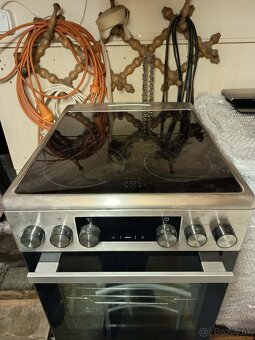 Predám elektrický sporák AMICA - 2