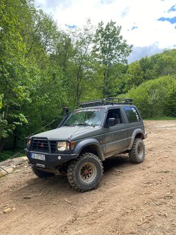 Mitsubishi Pajero 2,5 - 2