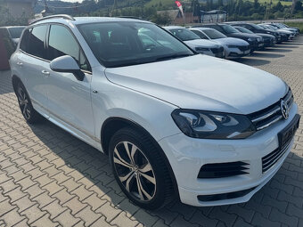 Volkswagen Touareg II 3.0 V6 TDI R-Line 4XMOTION - 2