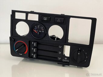 BMW E30 - Držiak budíka (Rádio) - 2