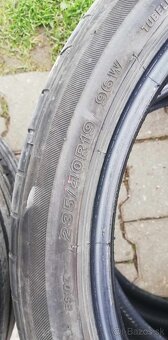 Pneumatiky letné 2ks - BRIDGESTONE 235/40/R19 - 2