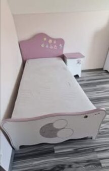Kvalitna postel s ECO farbami a nocnym stolikom - 2