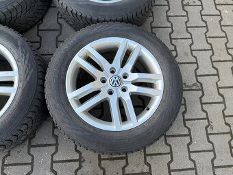 245/55/19 Nokian VW Toareg 5x130 - 2