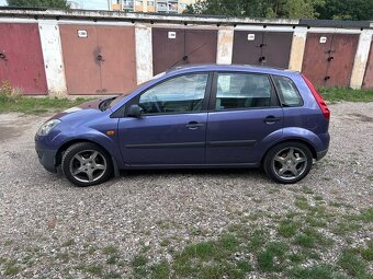 Ford Fiesta - 2