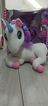 Jednorožec luna - 2