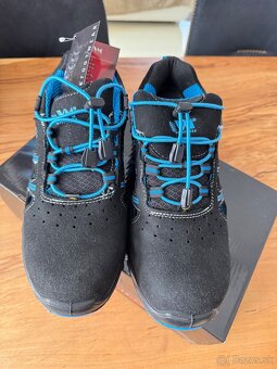 Pracovná obuv 43 so spevnenou špičkou - 2