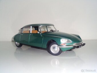1:18 Citroen D Spécial - 2