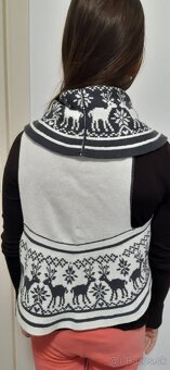 Zaujímavá obojstranná vesta   č.146-152 - 2