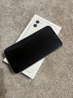 iPhone 11 64GB - 2