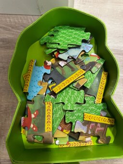 Puzzle červená ciapocka - 2