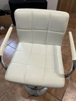 Barová stolička - 2