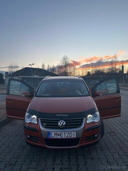 Volkswagen Touran 2.0 TDI cross - 2