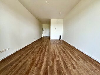 1-izbový apartmán v exkluzívnej rezidencii BlueWave v Piešť - 2