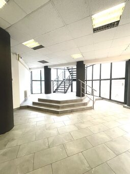 Jedinečné komerčné priestory v centre Galanty na prenájom - 2