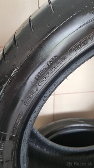 Predám pneumatiky DUNLOP 285/40ZR20 - 2