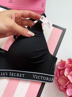 Victoria’s Secret bezkosticova logo strap podprsenka - 2