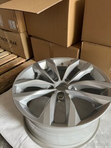Nové kola r18 5x120 originál Bmw dvourozmer - 2
