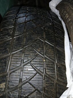 235/55R18 zimne - 2