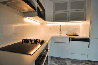 Predaj 1 izbový slnečný byt - 39 m², v Hamuliakove. - 2