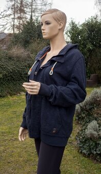 Tmavomodrá mikina s.Oliver - 2