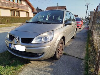 Renault Megane Scenic - 2