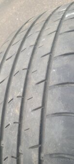 Predám 4ks letné gumy 225/55/19 - 2