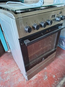 Plynový sporák - 2