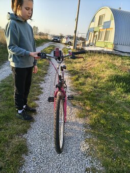 Predám dievčenský bicykel Decathlon - 2