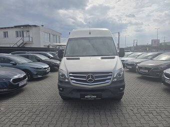 Mercedes-Benz Sprinter - 2