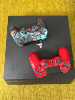 Playstation 4 pro - 2