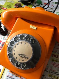 Retro telefón - 2