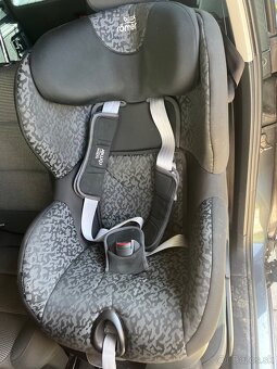 Britax Römer Autosedačka Trifix 2 i-Size, 76-105cm - 2