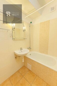 EXKLUZÍVNE TRNAVA REALITY - 1 izbový byt s balkónom, 32 m2, - 2